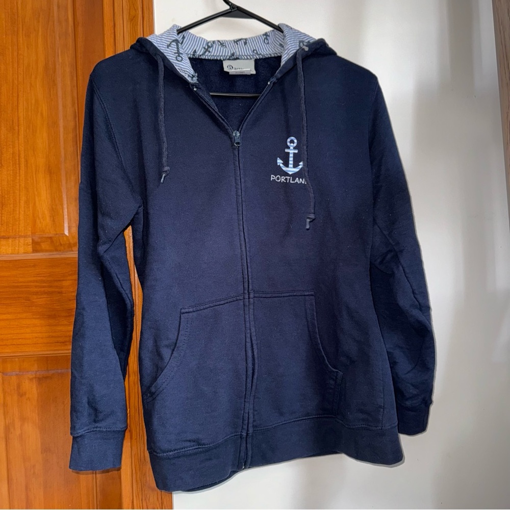 Portland anchor zip up ⚓️